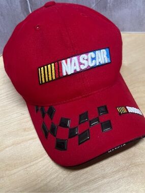 Red NASCAR Checkered Flag Sports Adjustable Baseball Cap New